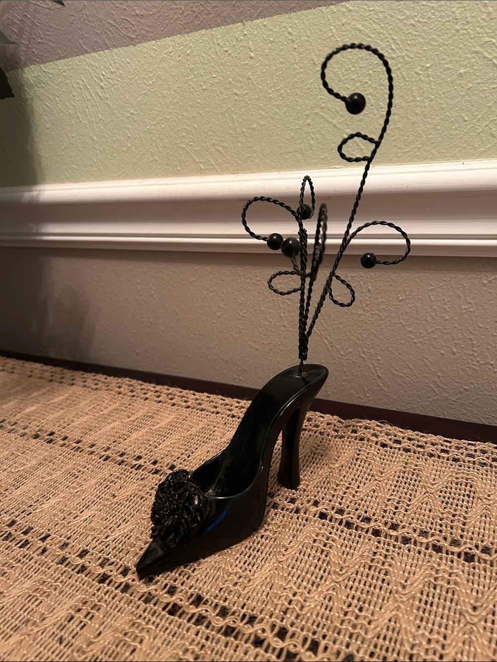 Black Decorative High Heel Jewelry Holder